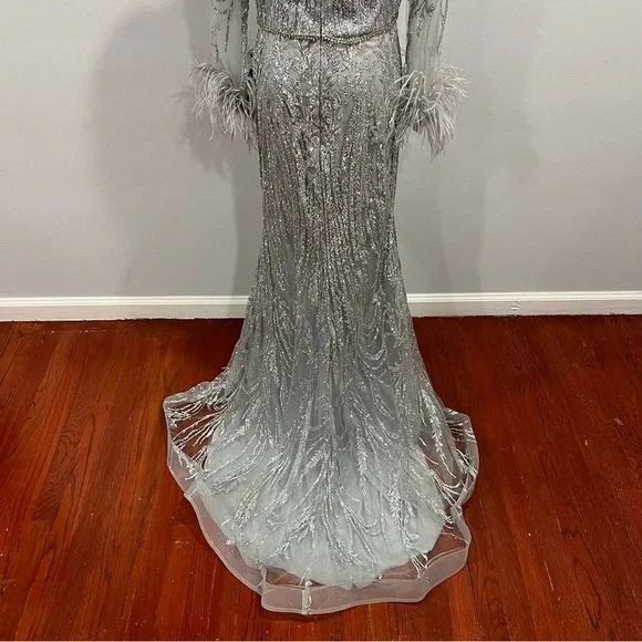 CINDERELLA DIVINE Fitted Long Glitter Evening Dress With Feathers Sleeves - Picture 13 of 16